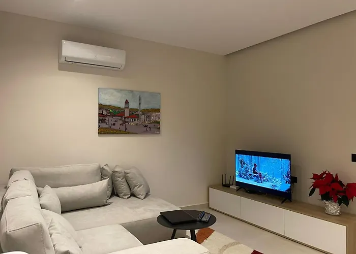 Casa Tirana
